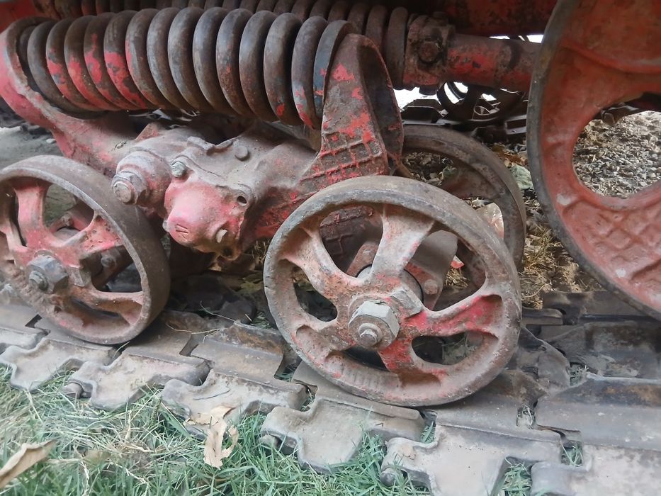 Traktor.bt.150.sotiladi.2006.yil.rama.butun..4korpus.plugi.bor.tolgan.