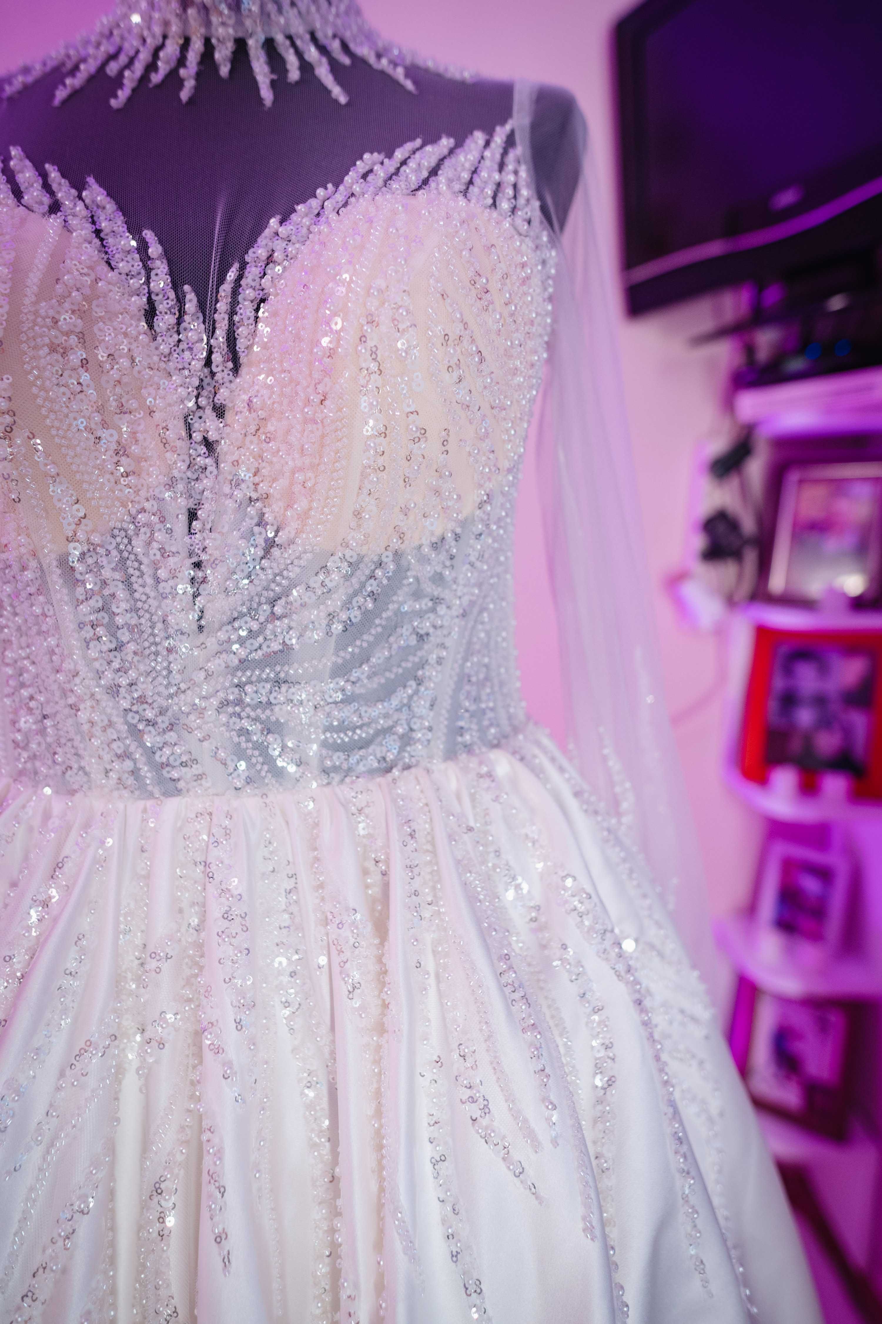 Rochie mireasa tip turceasca