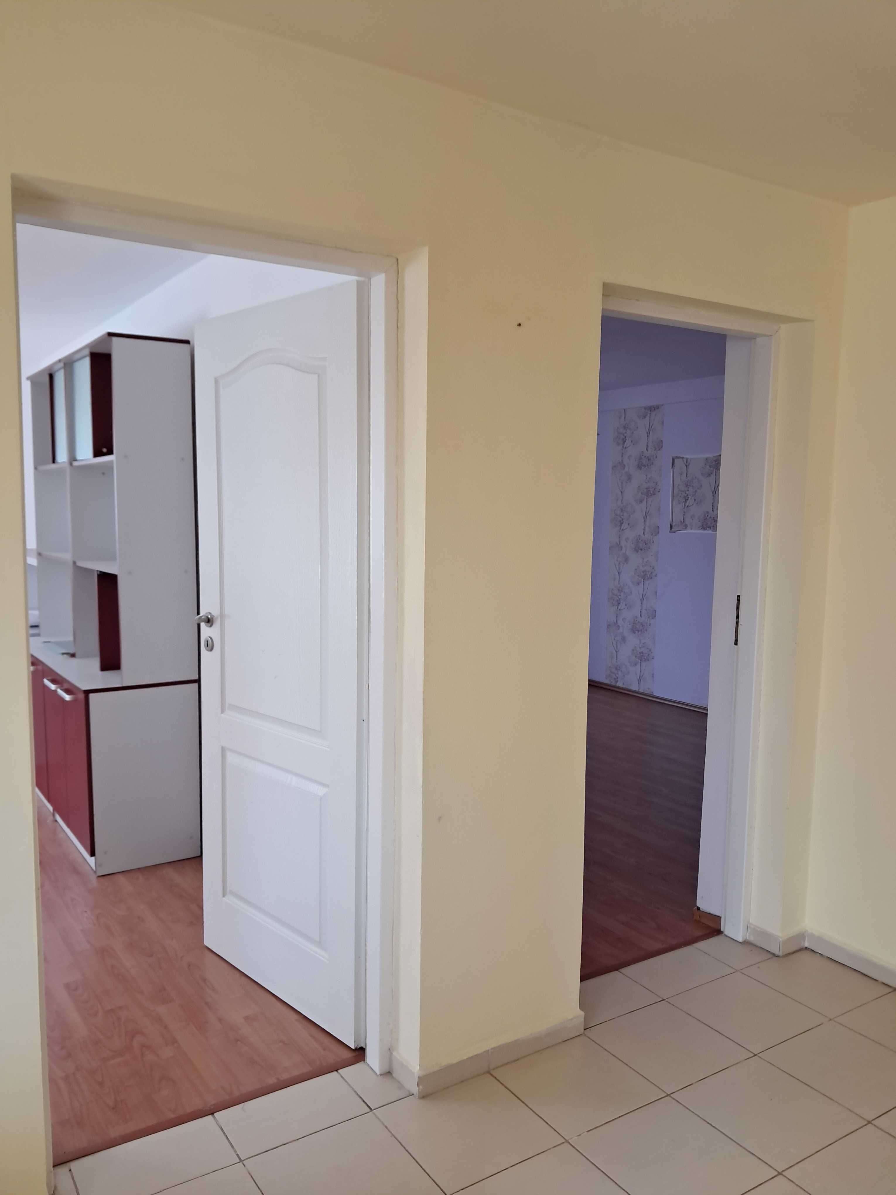 Vând sau schimb casa cu teren zona centrala Suceava