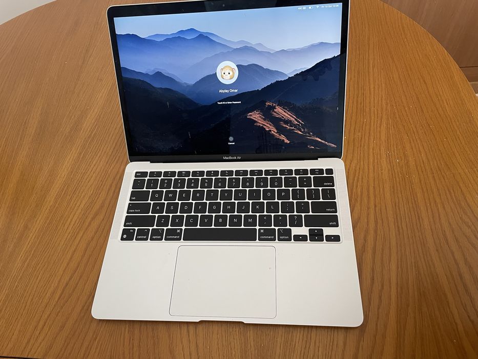 Macbook air m1 8/256