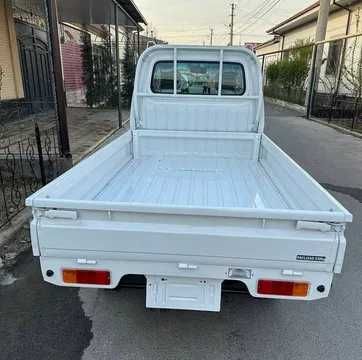 Labo avtomobili 2025