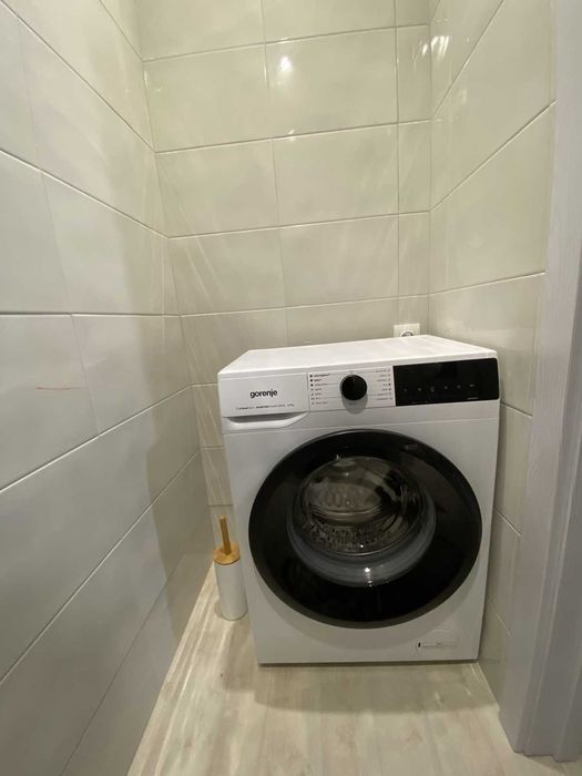 Тристаен апартамент в Дружба 1