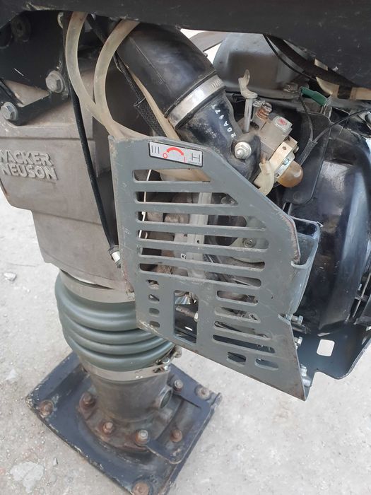 Mai compactor Wacker Neuson, an 2021, 46 ore vand/inchiriez  250lei/zi