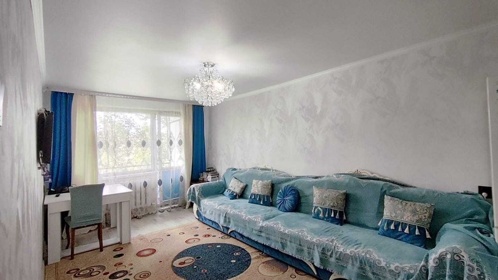 *Продам 2 комн квартиру 11 А мкр-н. Помощь в ипотеке.