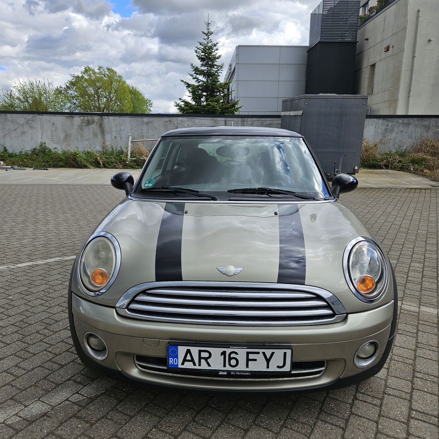 Mini Cooper / 2007 / 1.6 benzina / 2 seturi jante+anvelope