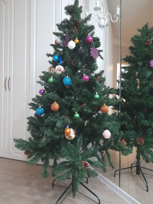 Продам елку высота 1,6м