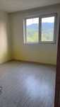 Vand apartament Decomandat 2 camere Etaj 3/8 oras Vulcan jud Hunedoara