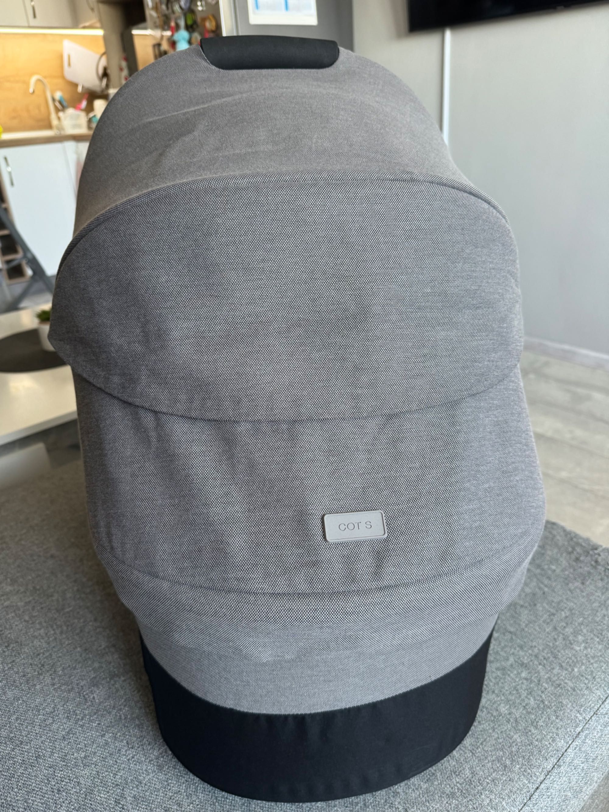 Кош за новородено Cybex + комплект за него