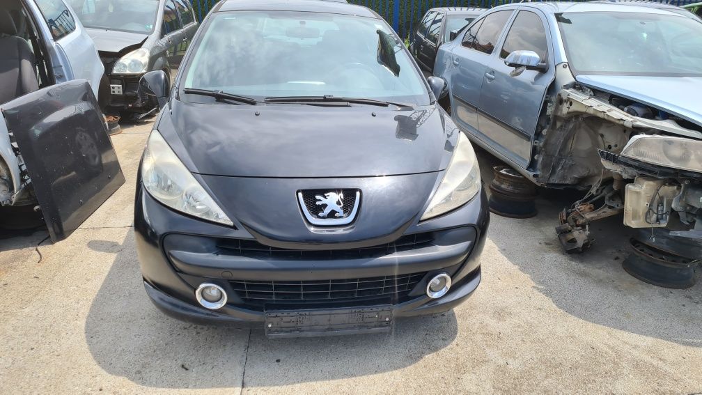 Peugeot 207 1.4i на части