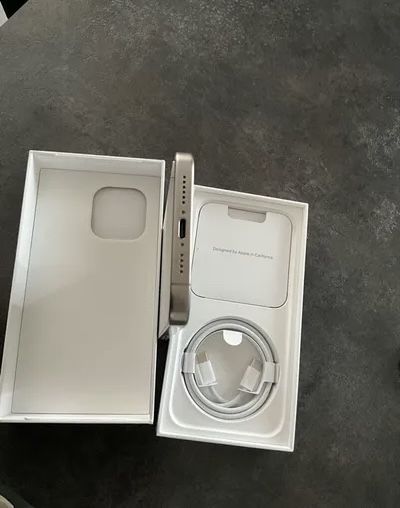 iPhone 15 pro 512 GB