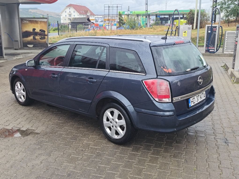 Opel Astra h 19cdti (150ps) in stare foarte buna acte la zii fiscal