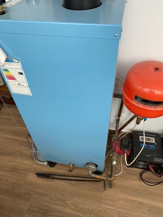 DE VÂNZARE – Cazan pe combustibil solid Celsius C Maxi 20kW