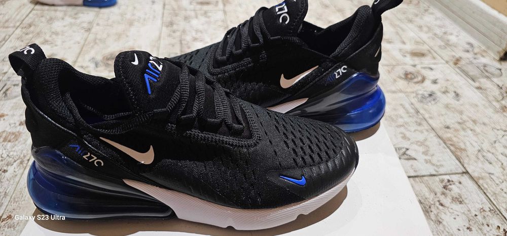 Чисто нови Nike Air Max 270