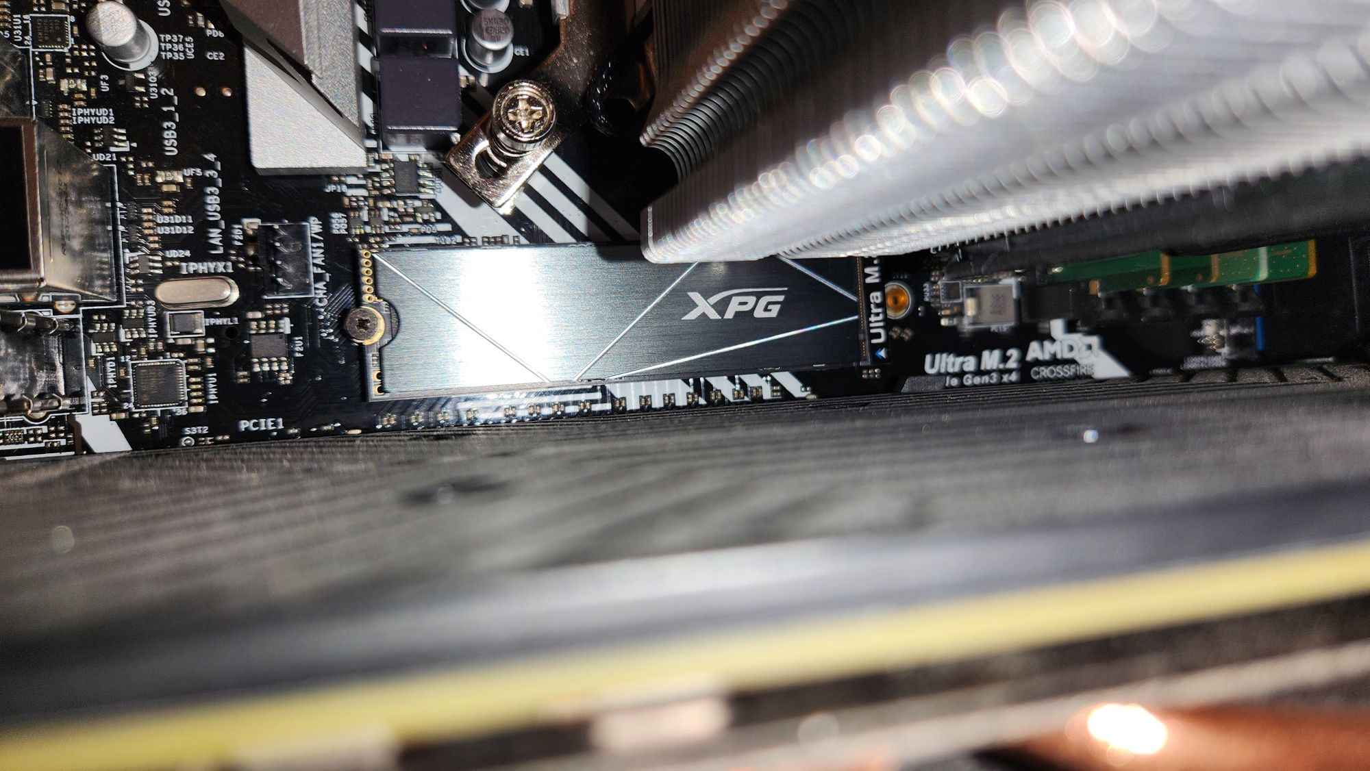 Компютър М.2 SSD Fractual Design