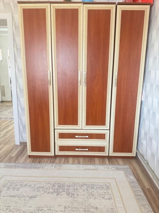 Продается шкаф..