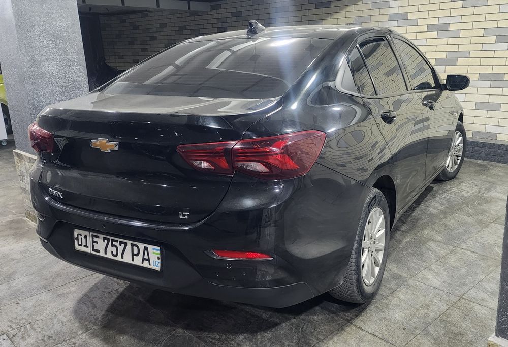 Onix LT srochno sotiladi