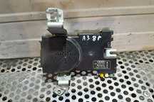 Amplificator antena radio 8P4035225 8P4035225 Audi A3 8P/8PA [facelif
