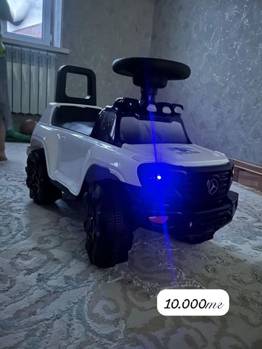 Сатылады, бағалары жазылып тұр.