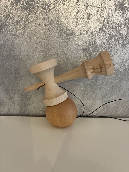 Kendama ken lotus mars mod si tama , grip silk si crushable bevel