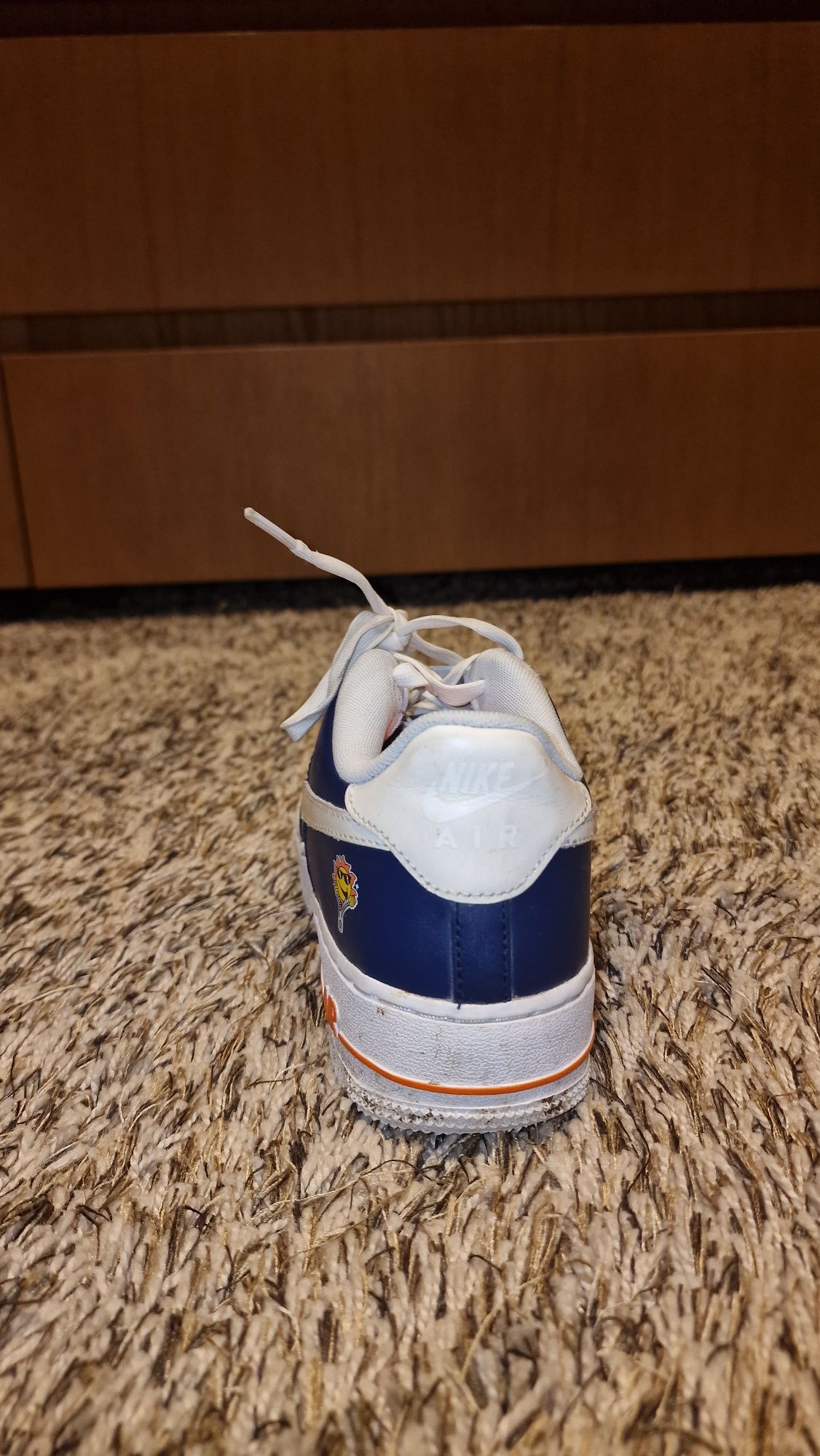 Продавам Nike airforce 1 limited edition.