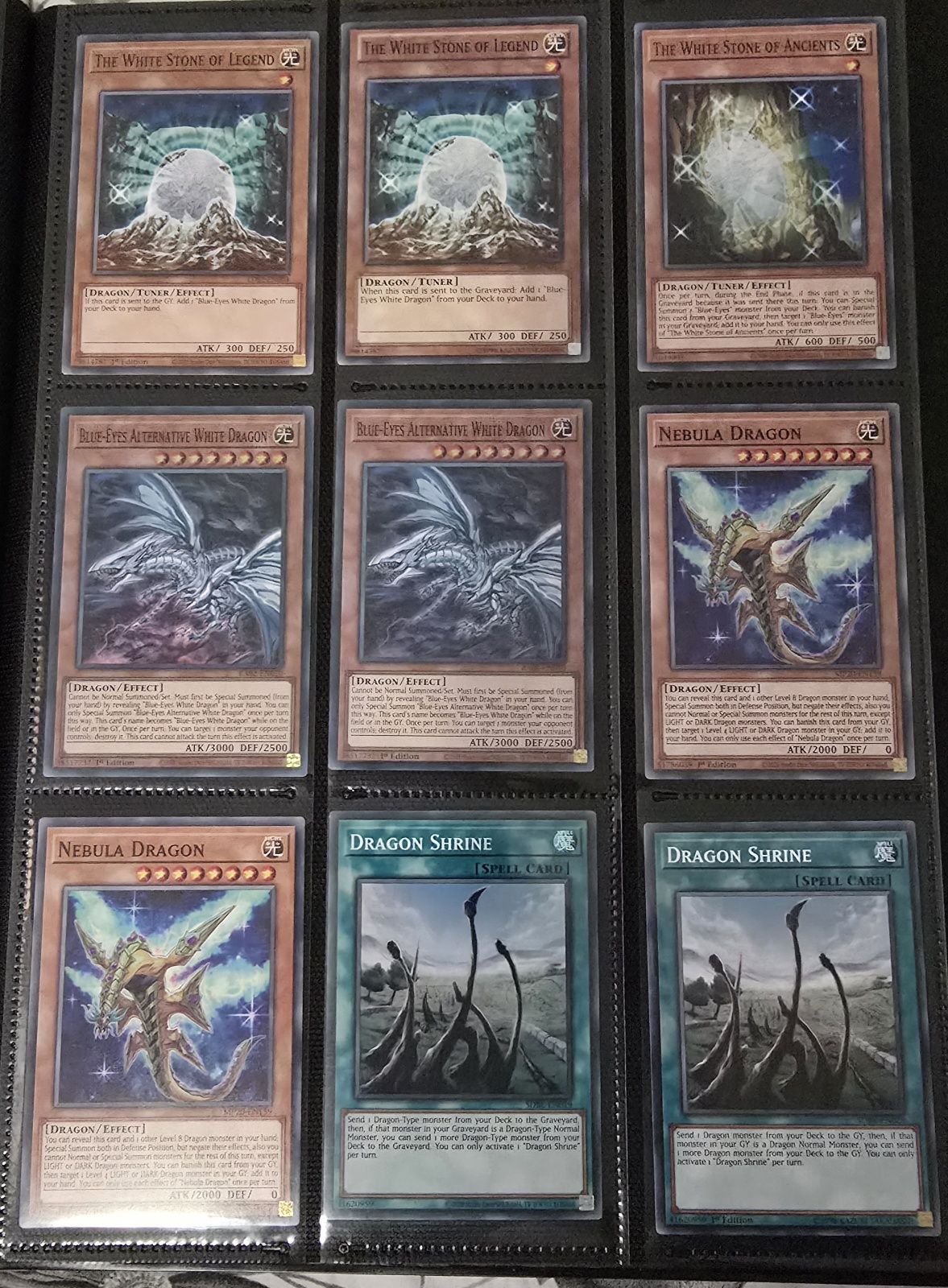Yu-Gi-Oh! карти.