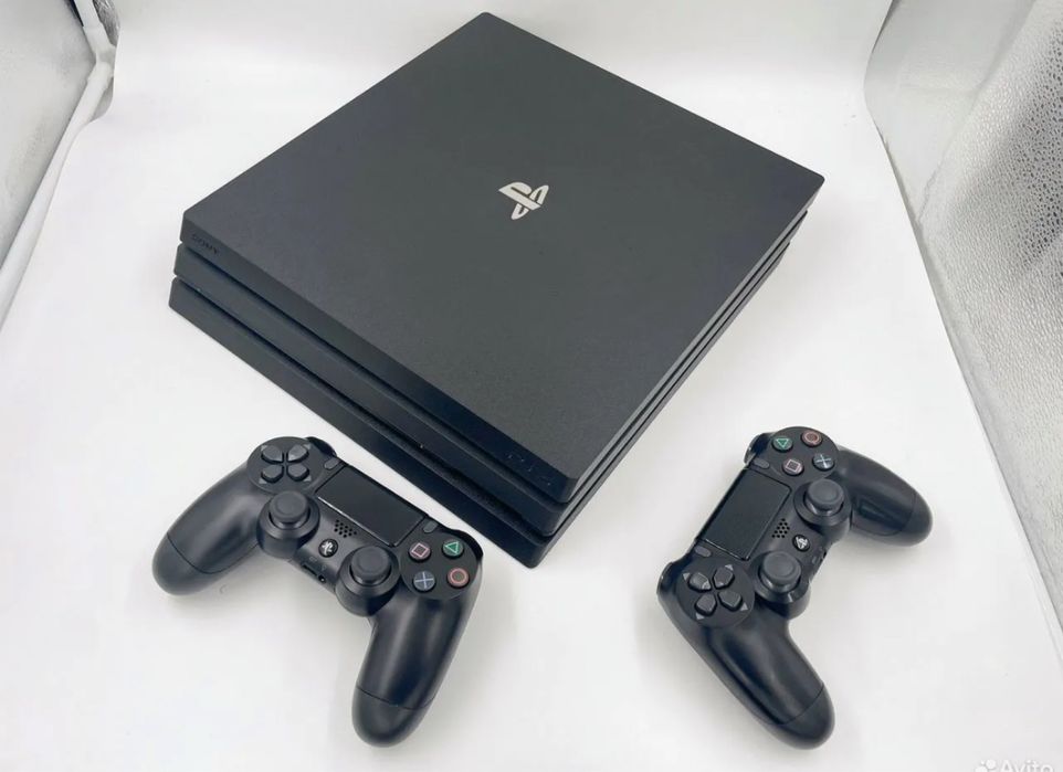 Ps4 pro 1tb 2 геймпада с играми без ремонта в идеале