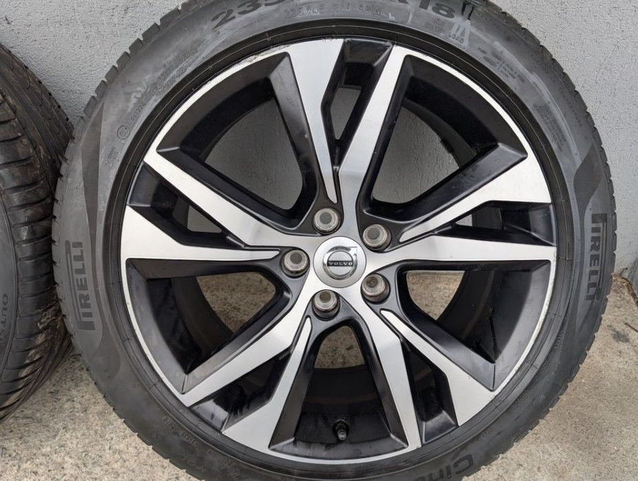 Janta 5 spite 18" Volvo S60 V60 S90 V90 XC60 XC40 anvelope 235/45R18 Pirelli 31471482
