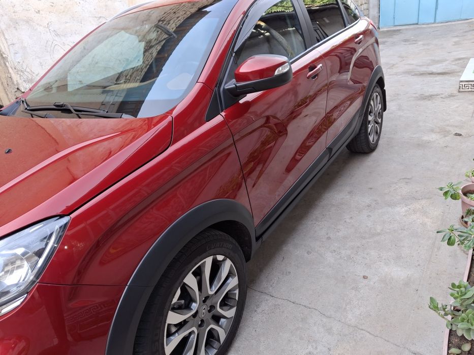 Продам лада х рай кросс 2021 года пробегом 77000.  км краска родная