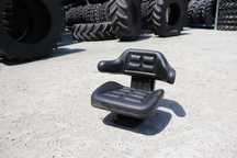 Scaun Universal cu triplu reglaj si amortizor pentru Tractor Fendt