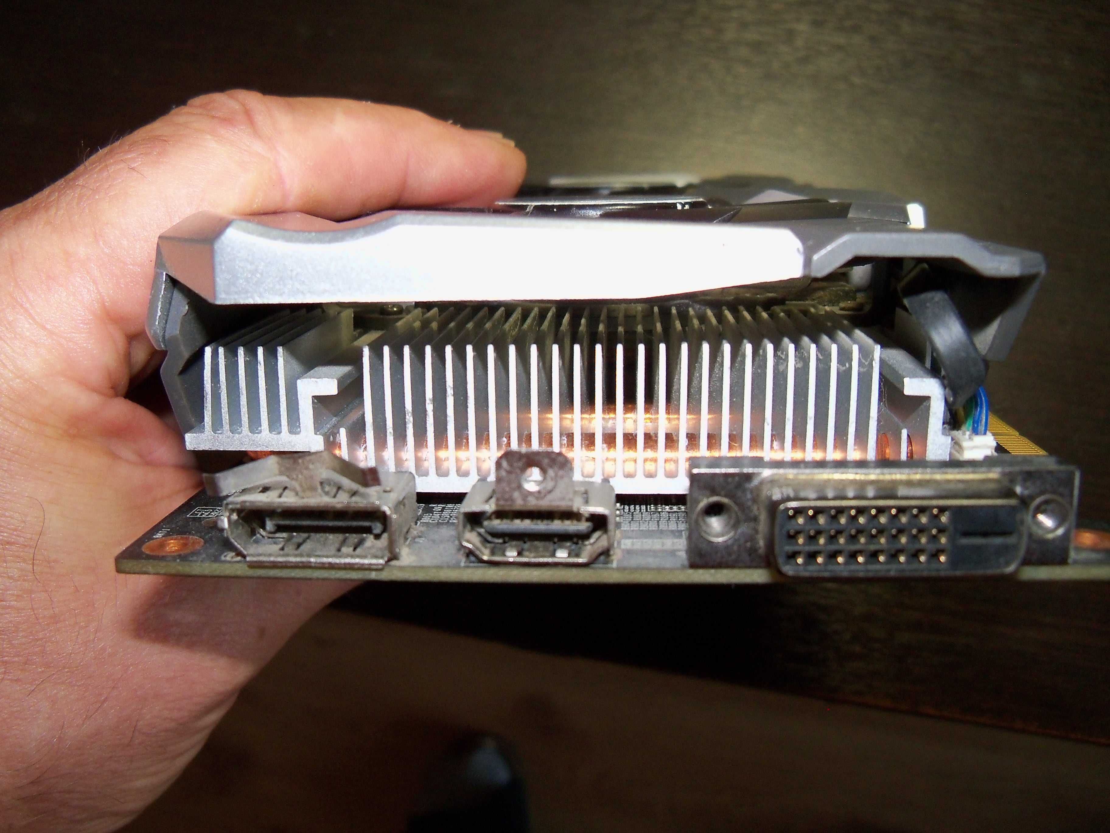 Видеокарта KFA2 GTX 1060 3GB GDDR5 192Bit, с кабел за изнасяне