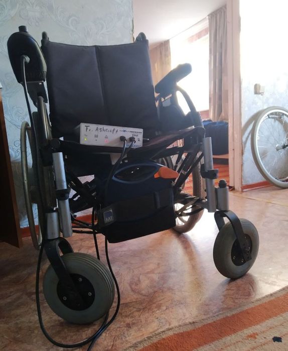 Отдам даром инвалидную коляску