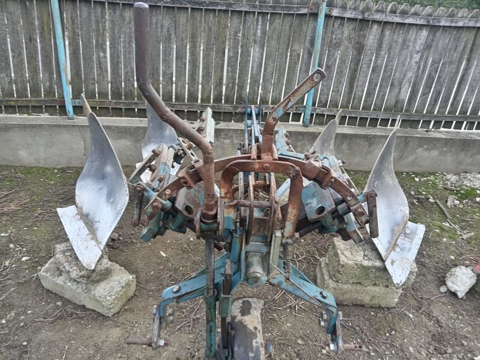 Vând plug rabewerk polonez