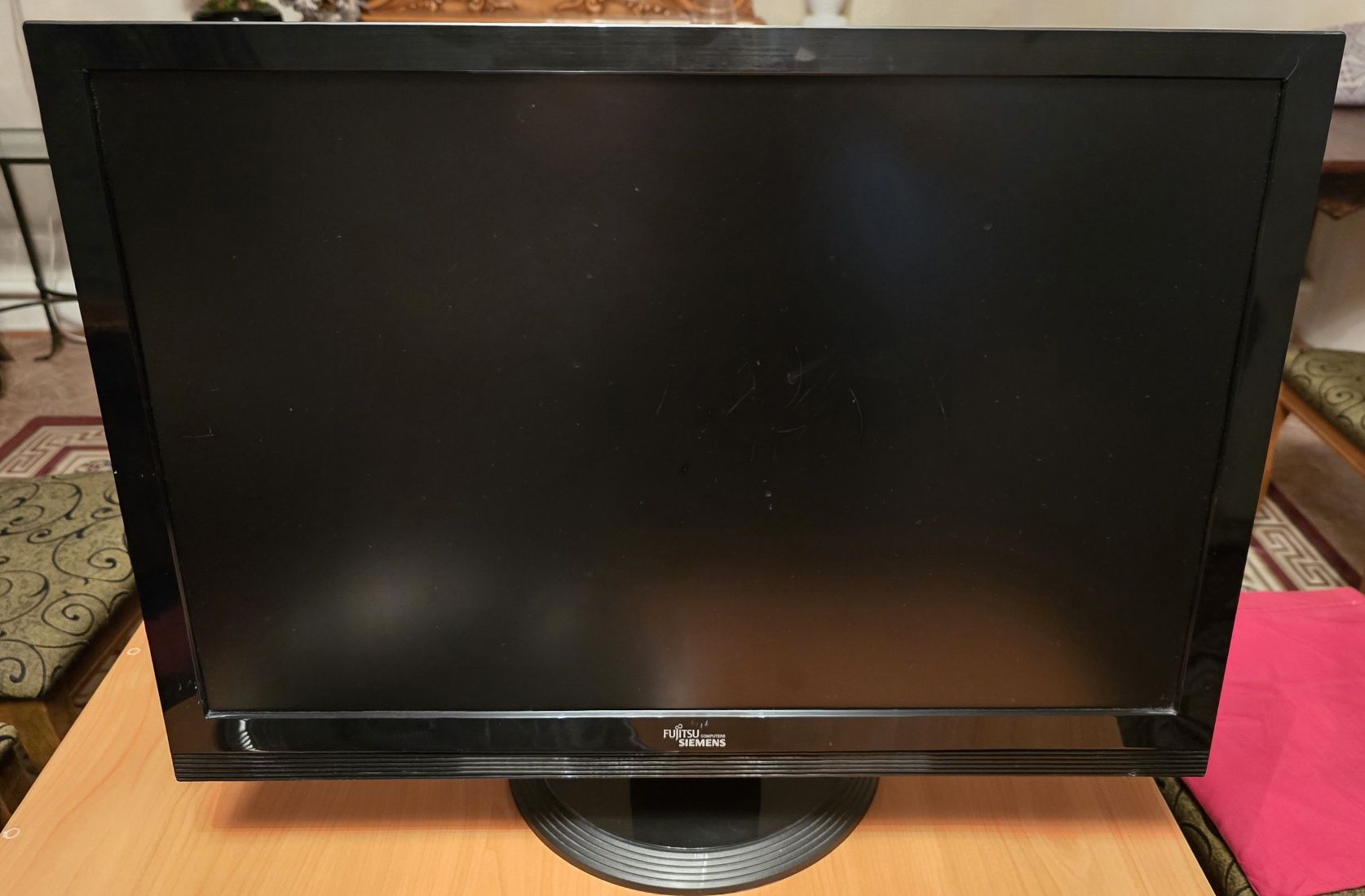 МОНИТОР Fujitsu-Siemens AMILO SL 3260W 26"