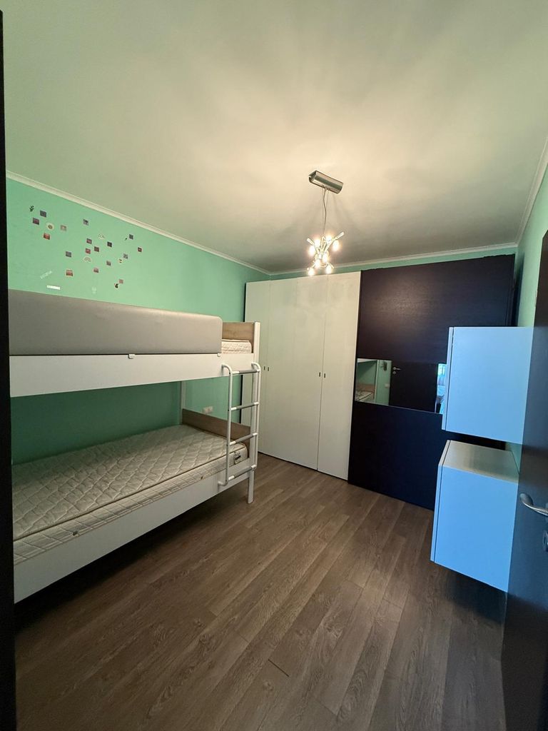 Дава се под наем Тристаен апартамент в Поморие - 75 кв.м за 620 € - Снимка #17