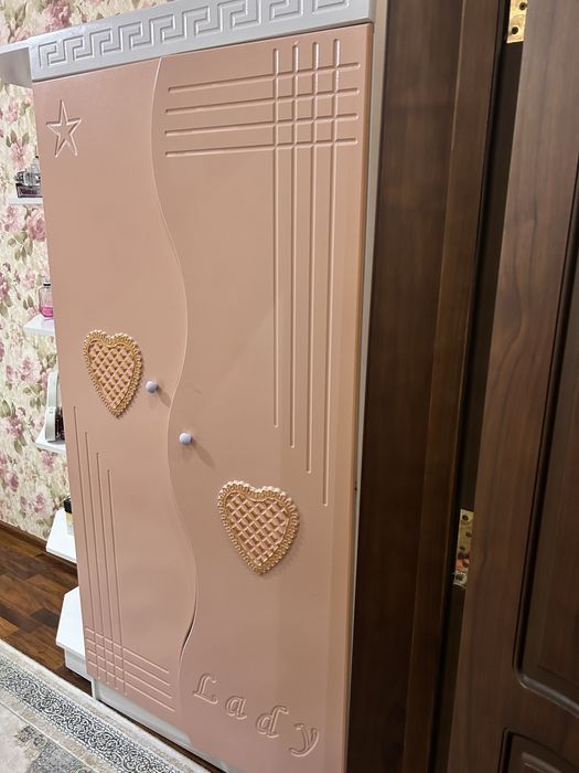 Стол шкаф и Кровать продается