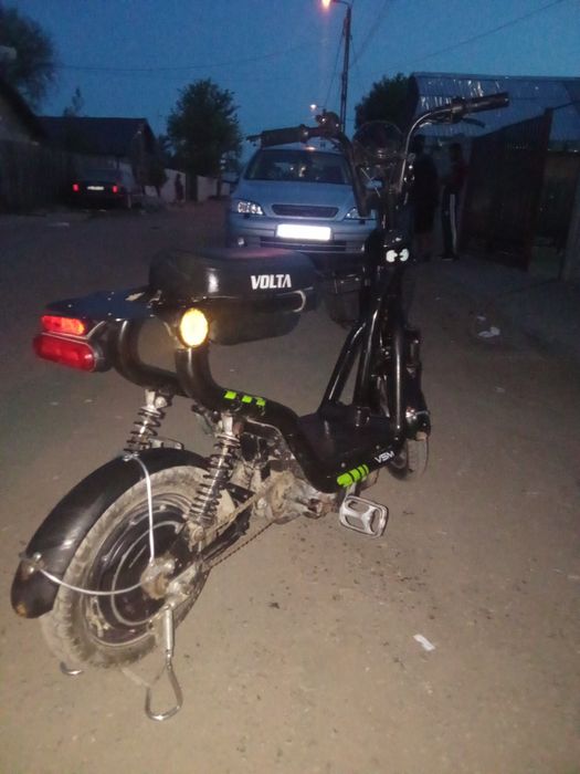 Scuter volta kmh 25 autonomie 55 kmh accept și schimburi negociabil