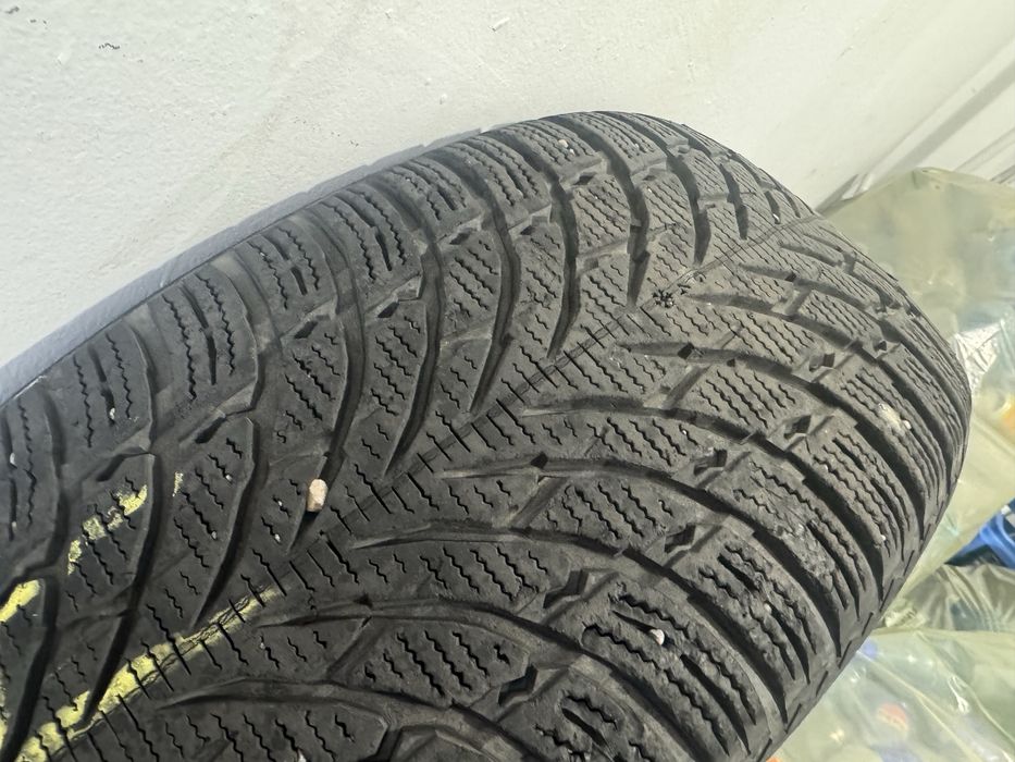 Anvelope 235 55 R19 Nokian de iarna