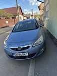 Opel Astra J  2011