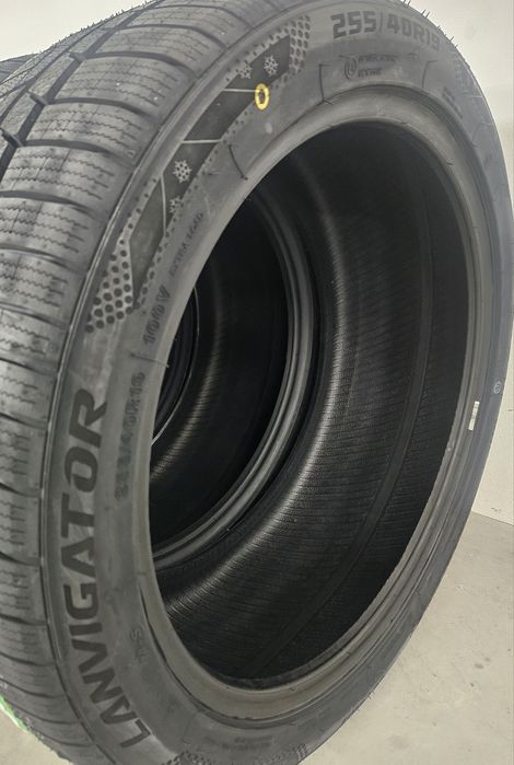 255/40 R19,100V, LANVIGATOR Wintergrip UHP  , Anvelope de iarna M+S