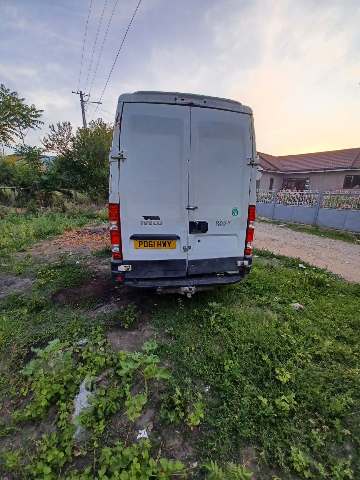 Vând sam schimb iveco dayli