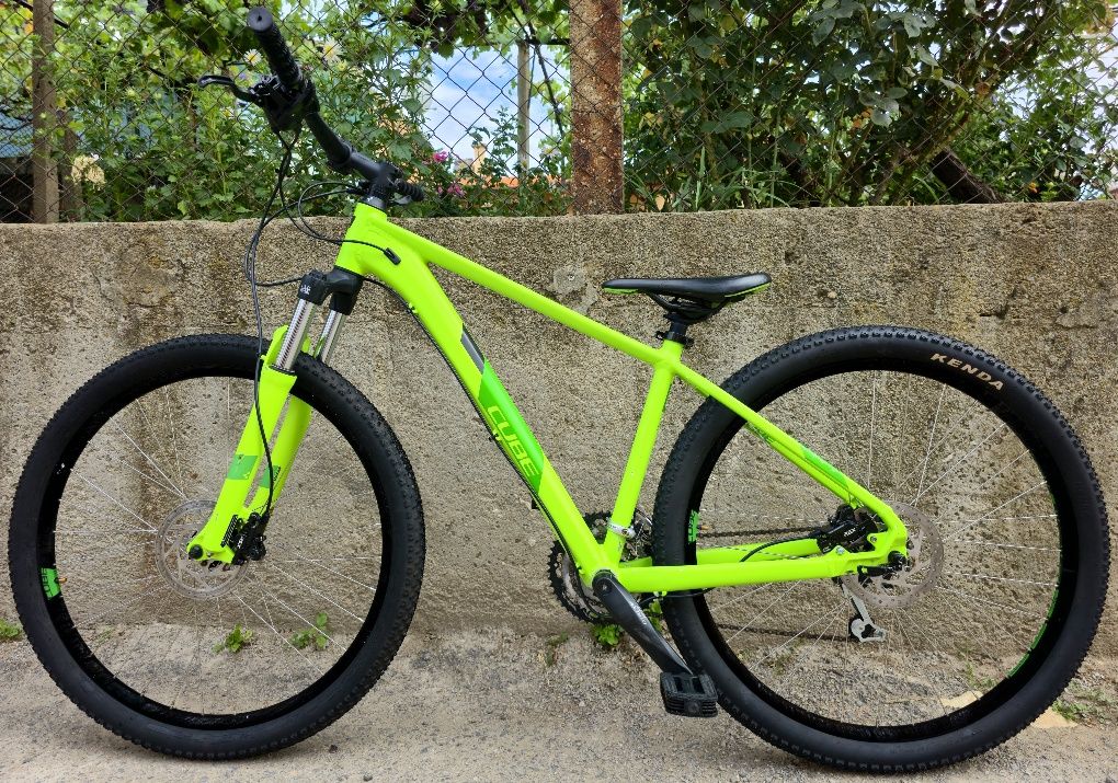 Cube Aim 27.5 цола S-M размер Хидравлични дискови 3х8 скорости Алумини