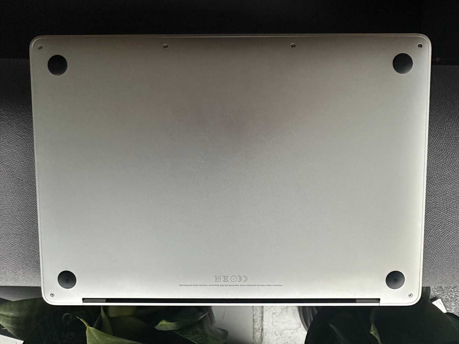 Лаптоп Apple MacBook 13" 2017