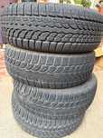 Vand 4 Anvelope 215/65/16 iarna Bridgestone dot 2019