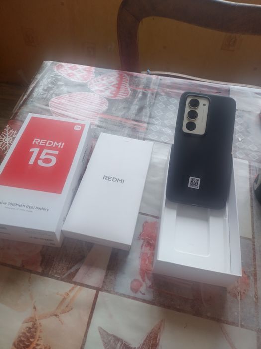 Телефон xiomi redmi 15