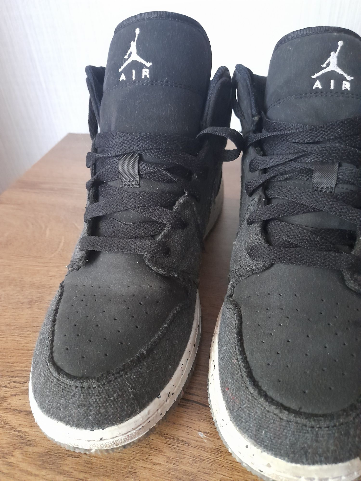 Jordan Air Retro 1 кецове 39 номер.