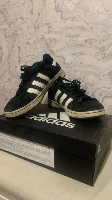 Adidas Campus.
