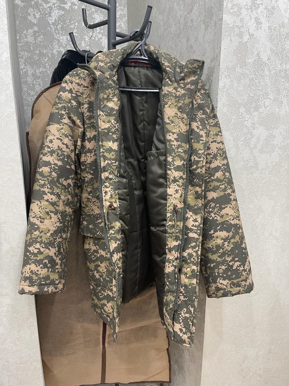 Куртки военные, разные