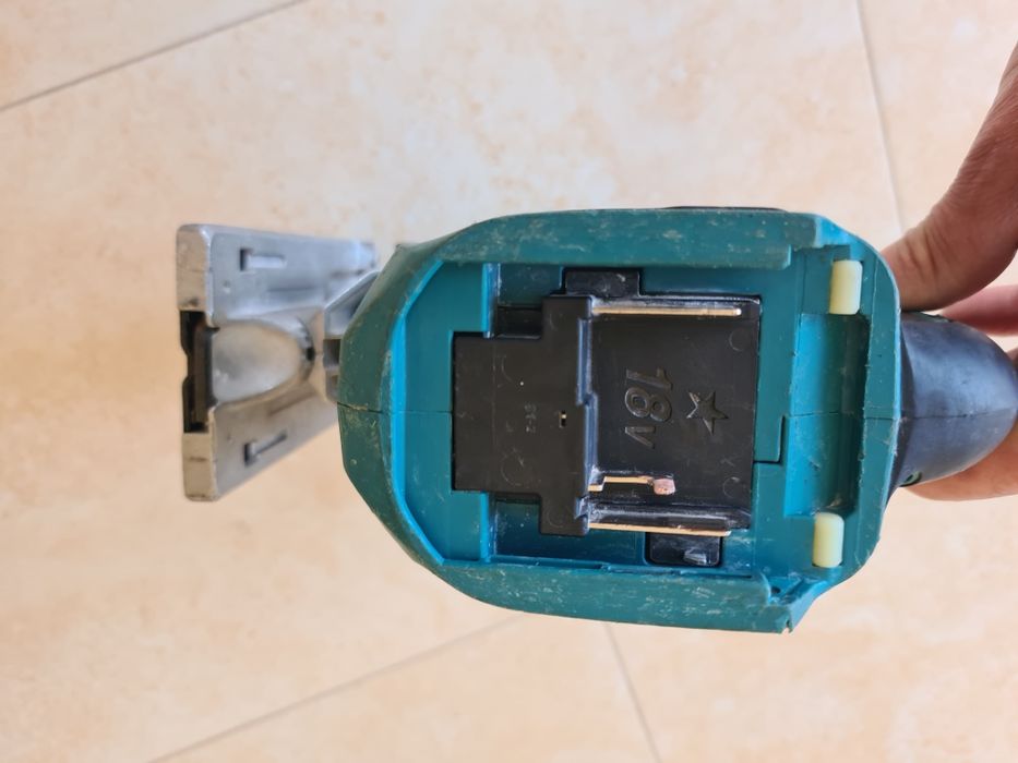 Makita DJV 182 - fierastrau pendular 18 V