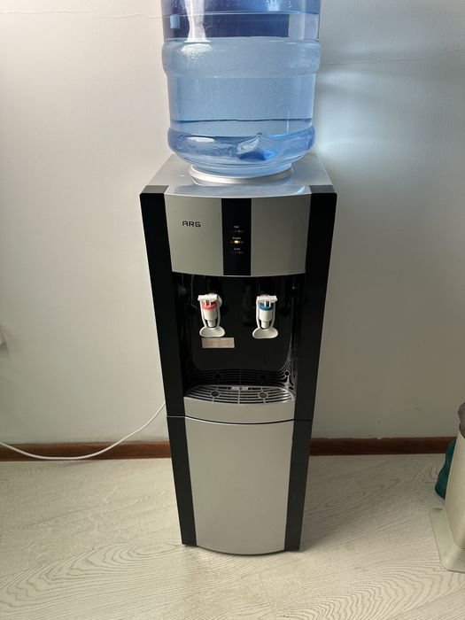 Куллер почти новый