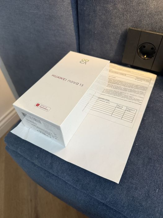 Huawei nova 13 неразопечатван с гаранция до 2028г.
